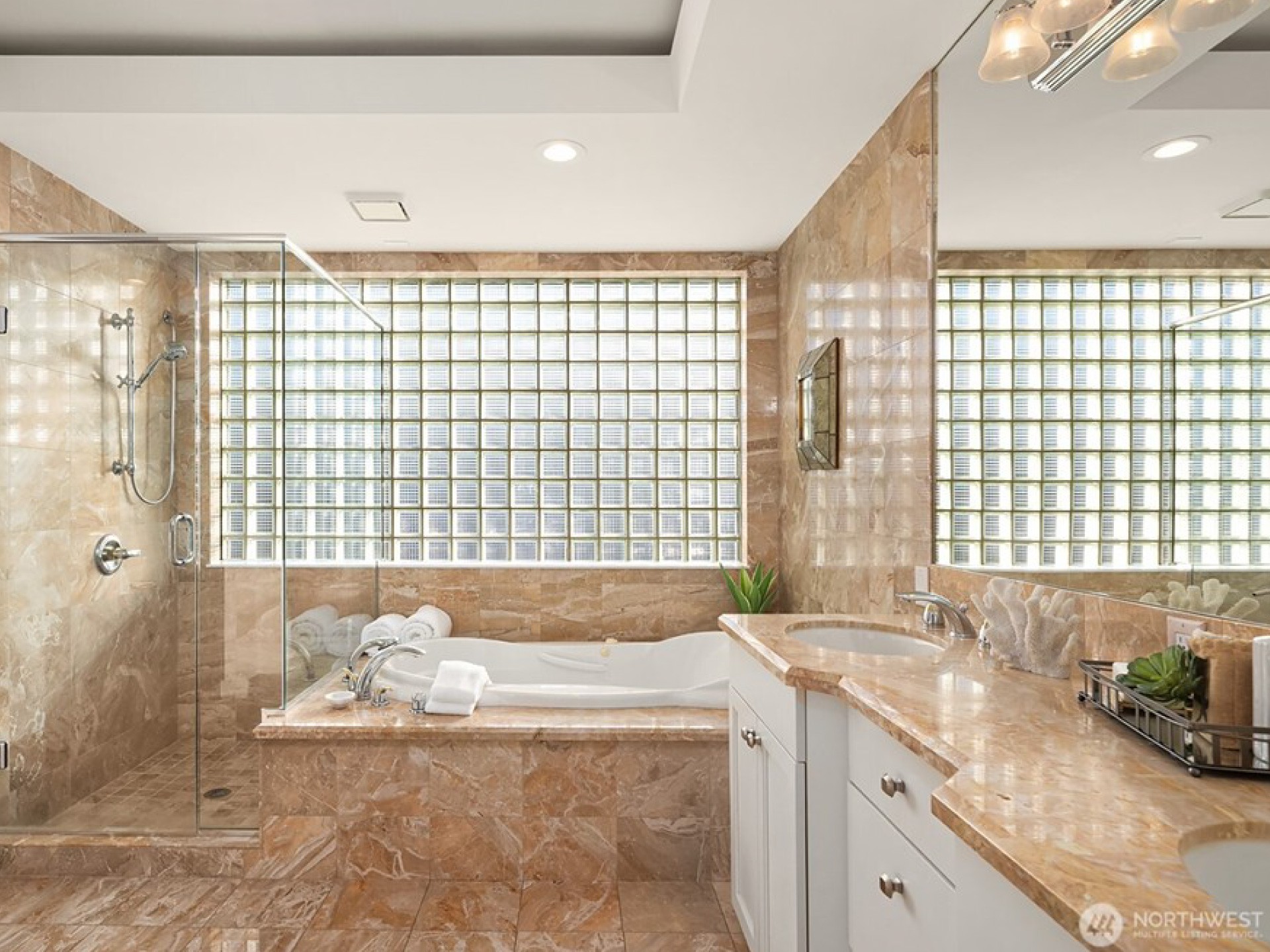 Phenomenal Kirkland Penthouse 8