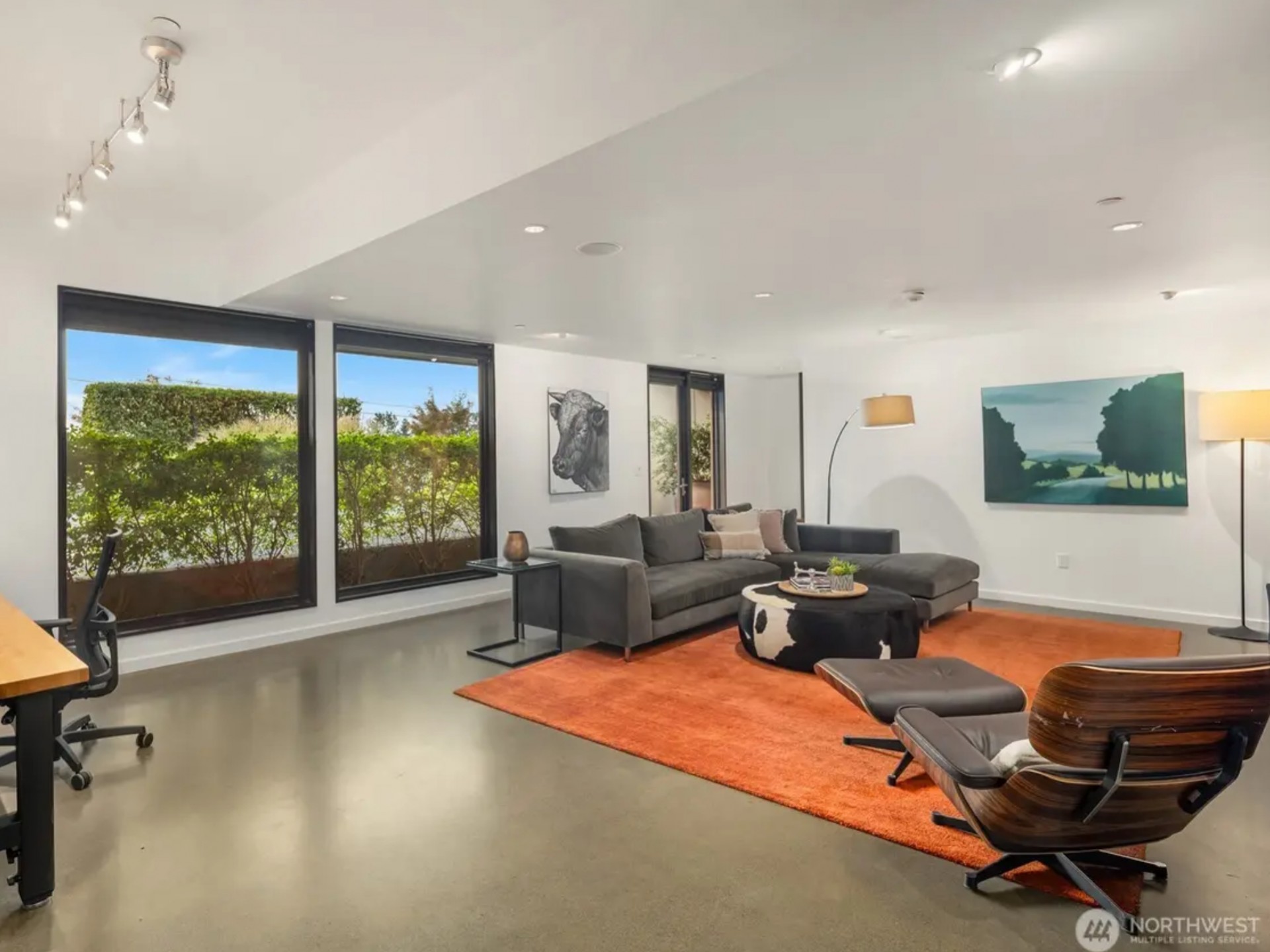 Pinnacle of Luxury & Sophistication 4