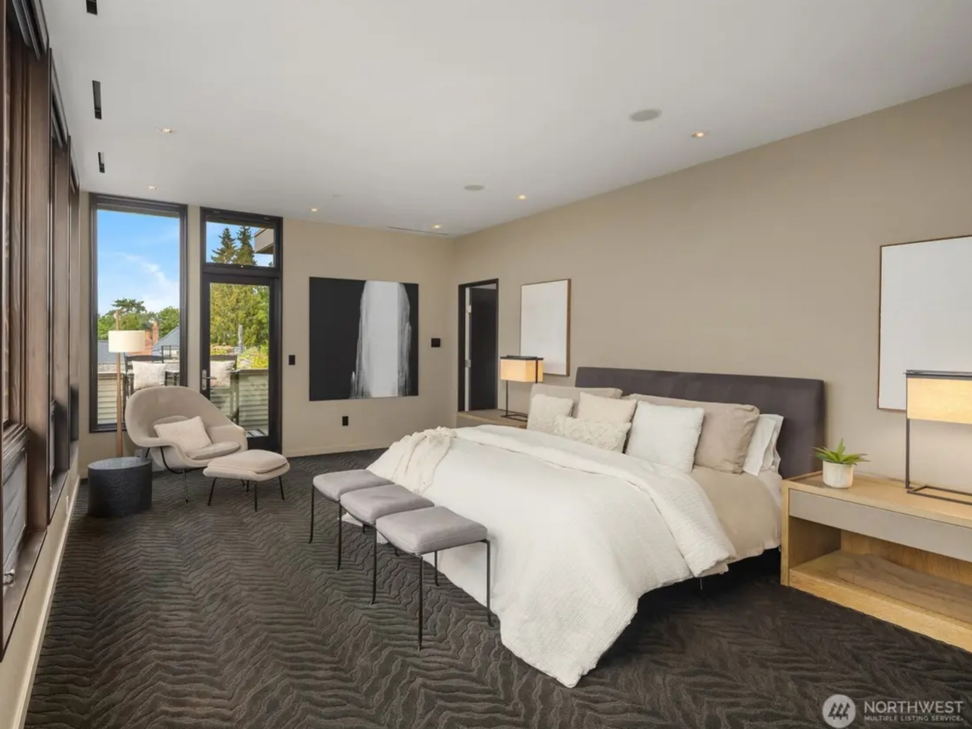 Pinnacle of Luxury & Sophistication 6